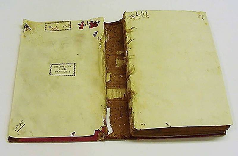 restauro-volumi-codici-membranacei-palatina-parma-1024x1365prima04